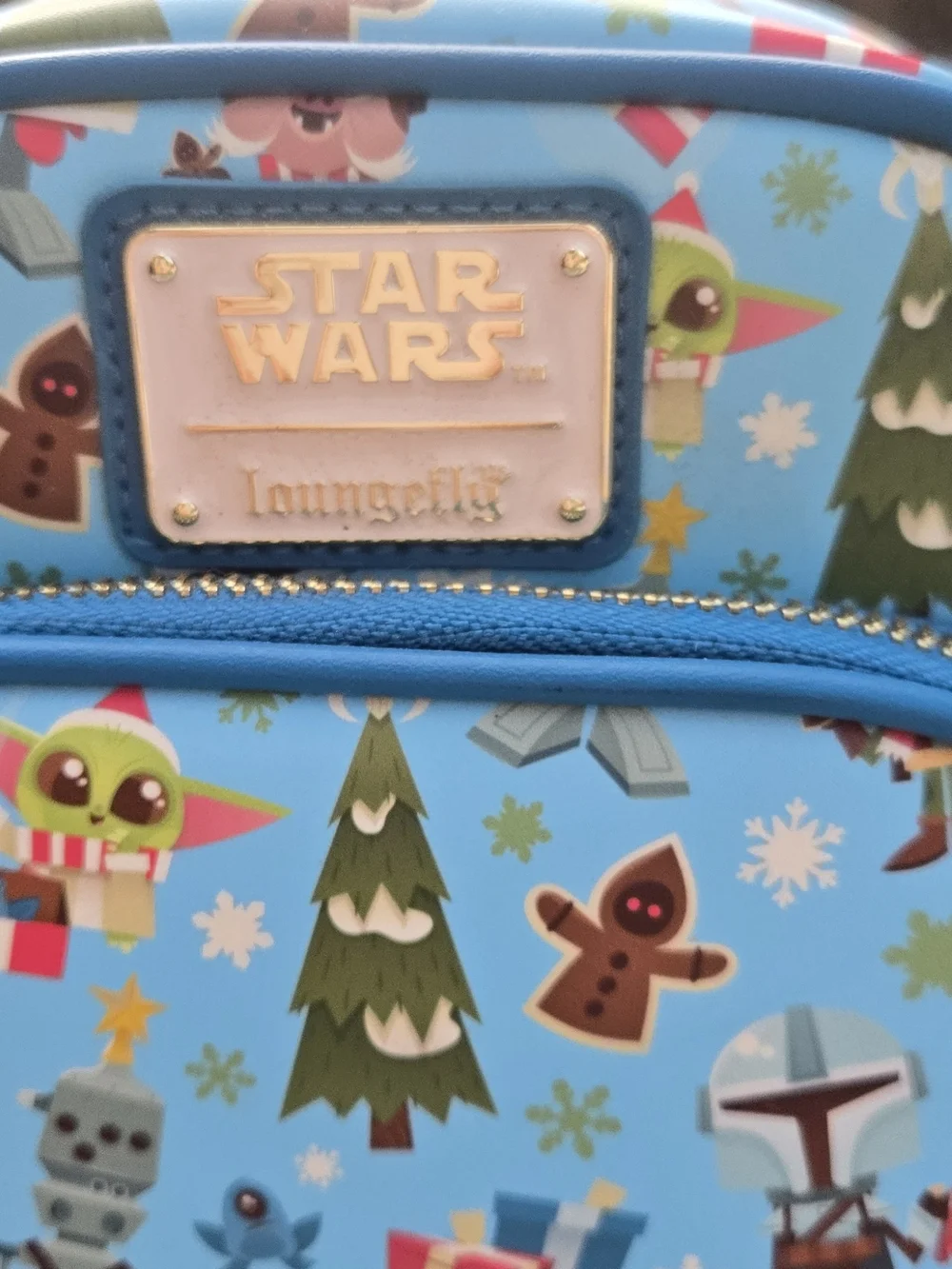 LOUNGEFLY Adorable Star Wars Holiday/Christmas Crossbody Bag in Bright Blue